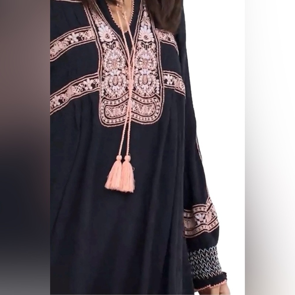 NWOT Free People ๐ค Small Wind Willow Embroidered Tunic Dress Black New $128 Ret - Picture 4 of 15